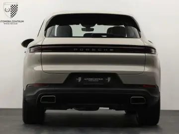 PORSCHE Cayenne InnoDrive Panorama 360Kam BOSE Keyless