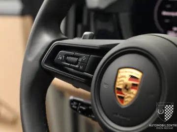 PORSCHE Cayenne InnoDrive Panorama 360Kam BOSE Keyless