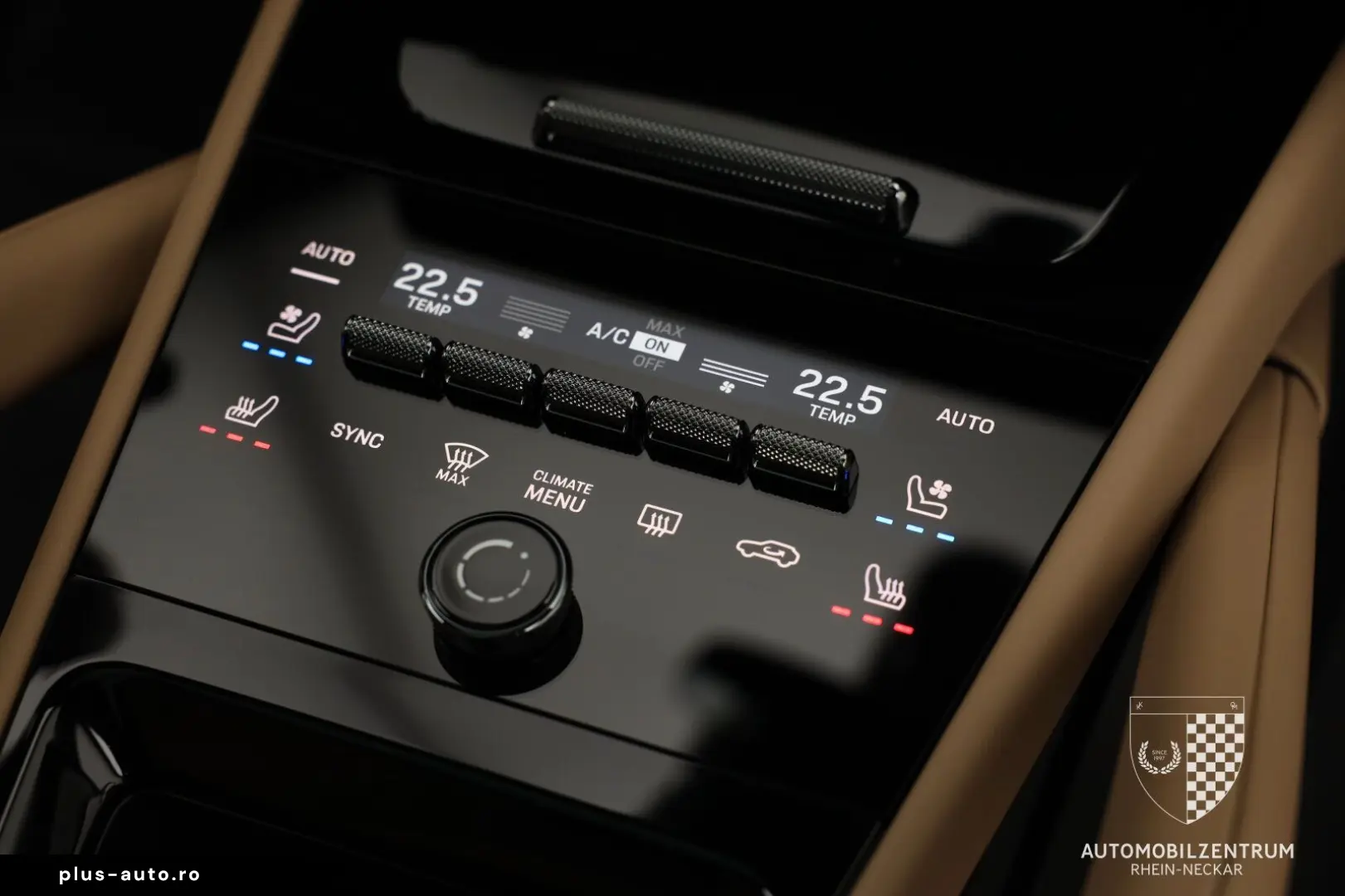 PORSCHE Cayenne InnoDrive Panorama 360Kam BOSE Keyless