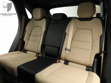 PORSCHE Cayenne InnoDrive Panorama 360Kam BOSE Keyless