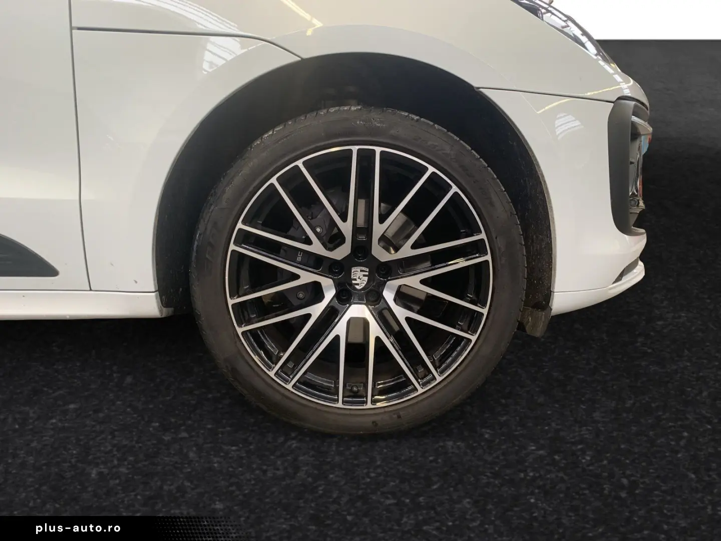 PORSCHE Macan BOSE SurroundView Komfortsitze AHK