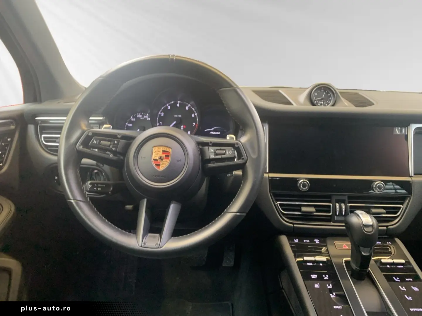 PORSCHE Macan BOSE SurroundView Komfortsitze AHK