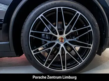 PORSCHE Macan Surround-View BOSE 22-Zoll LED-Matrix