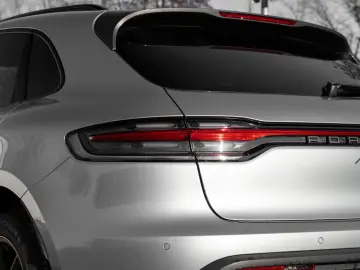 PORSCHE Macan T Standheizung Surround View AHK LED