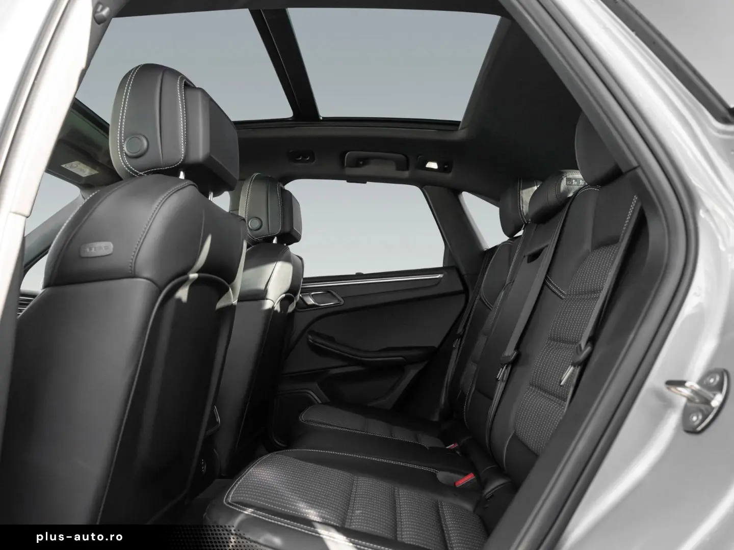 PORSCHE Macan T Standheizung Surround View AHK LED