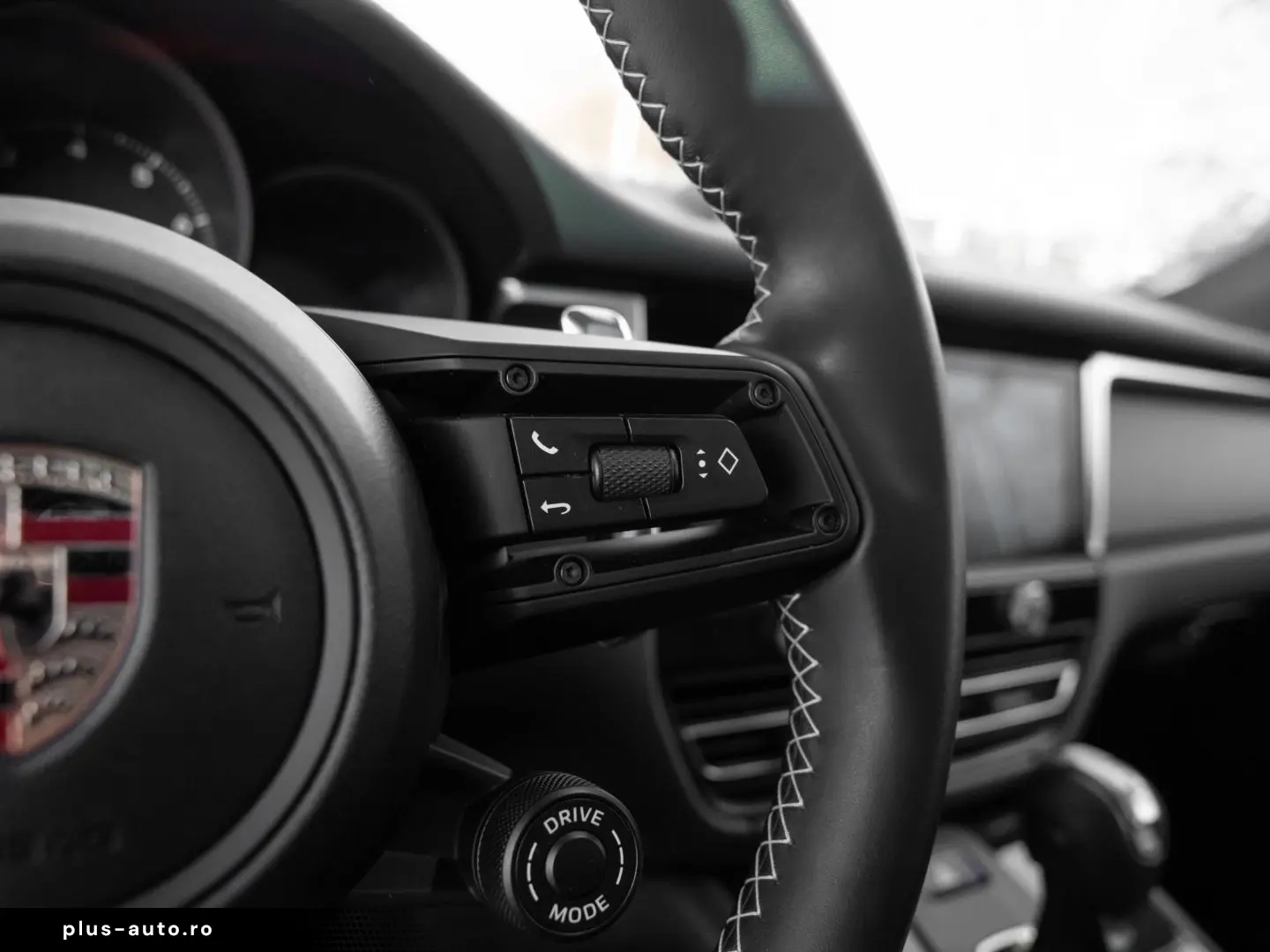 PORSCHE Macan T Standheizung Surround View AHK LED