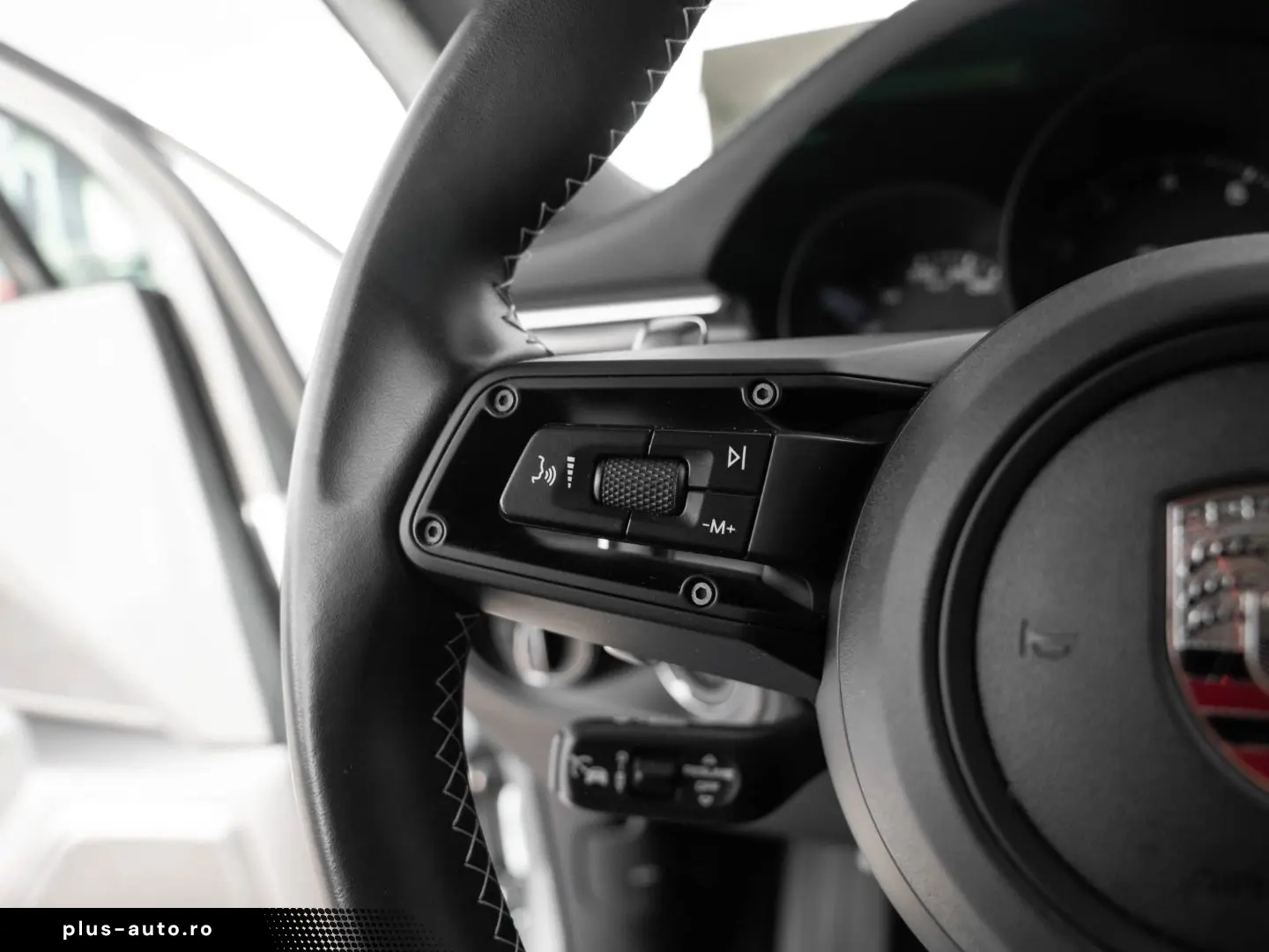 PORSCHE Macan T Standheizung Surround View AHK LED