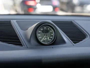 PORSCHE Macan T Standheizung Surround View AHK LED