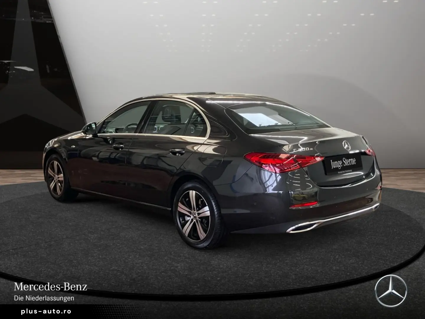 MERCEDES-BENZ C 300 e Avantgarde Adv  Memory ParkPak&hellip;