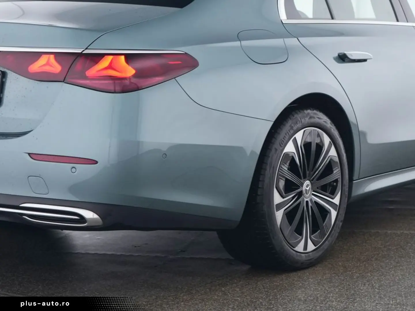 MERCEDES-BENZ E 300 e Avantgarde HeadUp FahrassPlus 19 Zoll