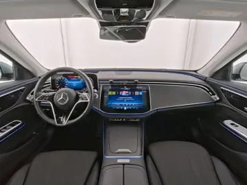 MERCEDES-BENZ E 300 e Avantgarde HeadUp FahrassPlus 19 Zoll