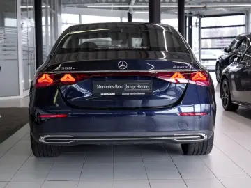 MERCEDES-BENZ E 300 e 4M Avantgarde Distronic HeadUp&hellip;