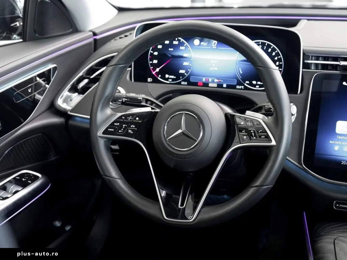 MERCEDES-BENZ E 300 e 4M Avantgarde Distronic HeadUp&hellip;