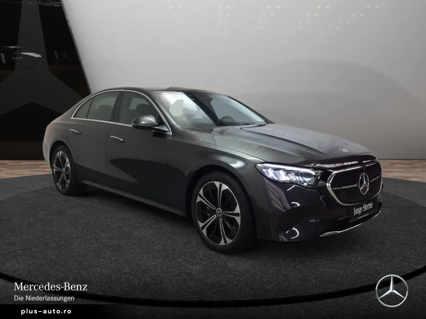 MERCEDES-BENZ E 300 e Avantgarde Adv. DISTR Ambiente  RFK