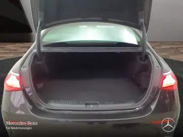 MERCEDES-BENZ E 300 e Avantgarde Adv. DISTR Ambiente  RFK