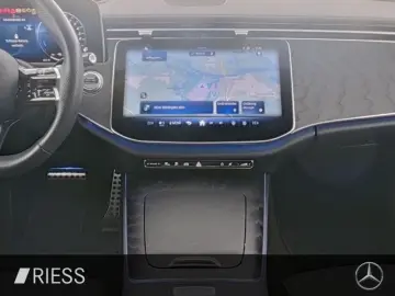 MERCEDES-BENZ E 400 e 4M AMG Sport Night Distr HUD 3&hellip;