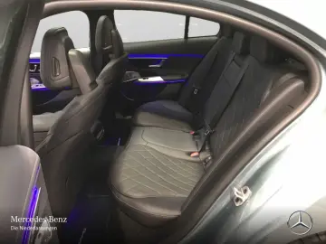 MERCEDES-BENZ E 400 e AMG Advanced  PANO NIGHT HA-Lenk AIRM