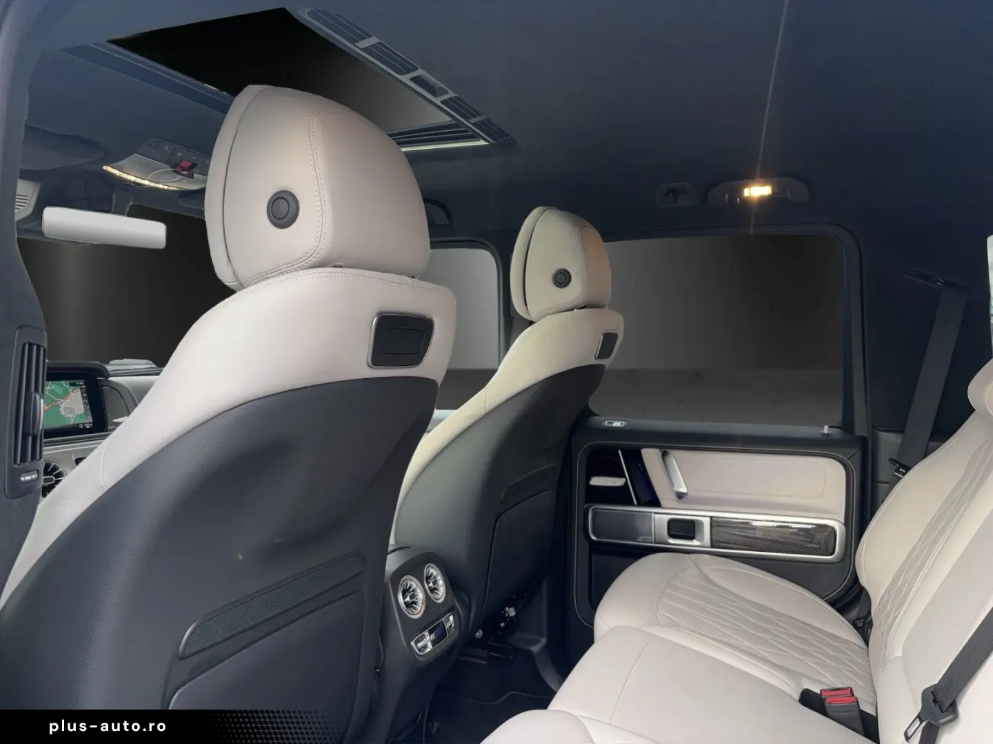 MERCEDES-BENZ G63AMG Superior GSD Carbon DISTR Stand&hellip;