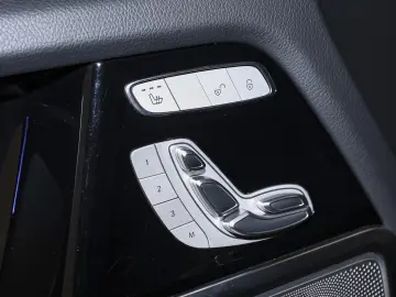 MERCEDES-BENZ G 63 AMG Night 22-Zoll Magno Burmester MOPF