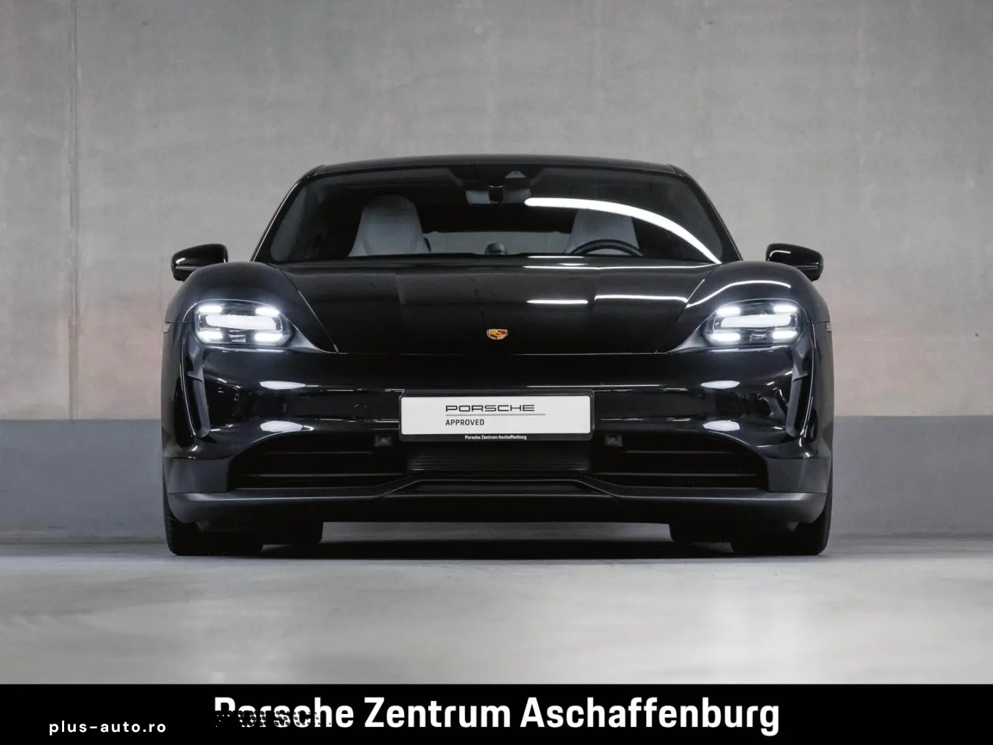 PORSCHE Taycan Performancebatterie  Bose Panoramadach