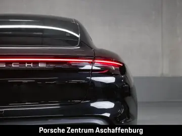 PORSCHE Taycan Performancebatterie  Bose Panoramadach
