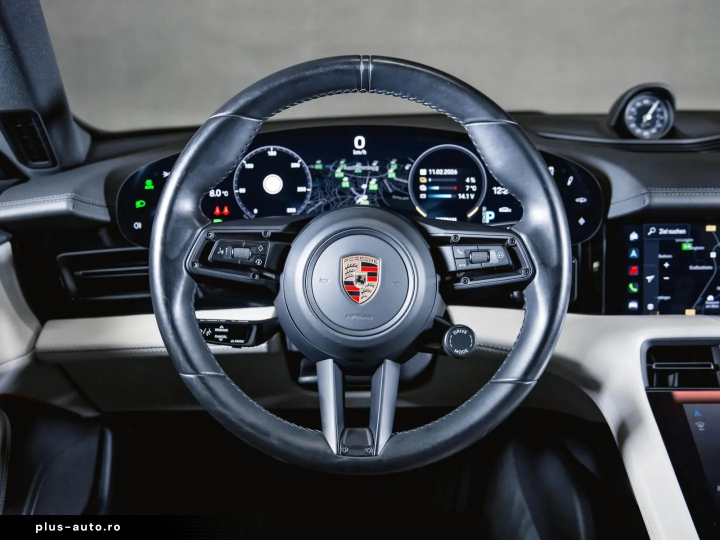 PORSCHE Taycan Performancebatterie  Bose Panoramadach