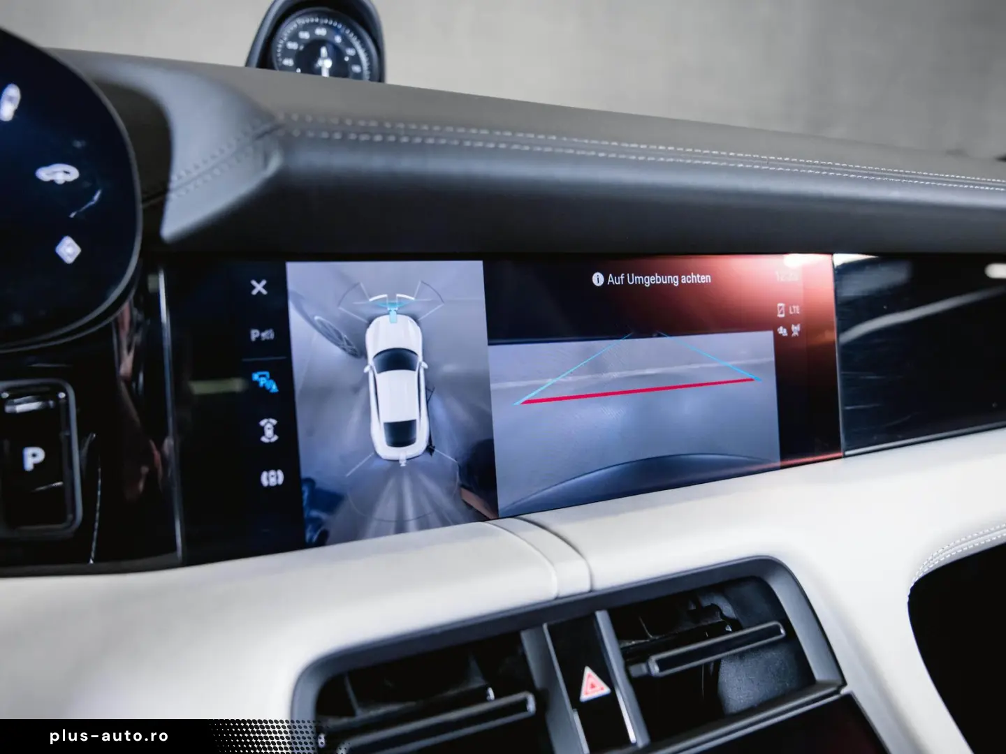 PORSCHE Taycan Performancebatterie  Bose Panoramadach