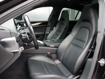 PORSCHE Panamera 4S E-Hybrid InnoDri Pano Approved11 26