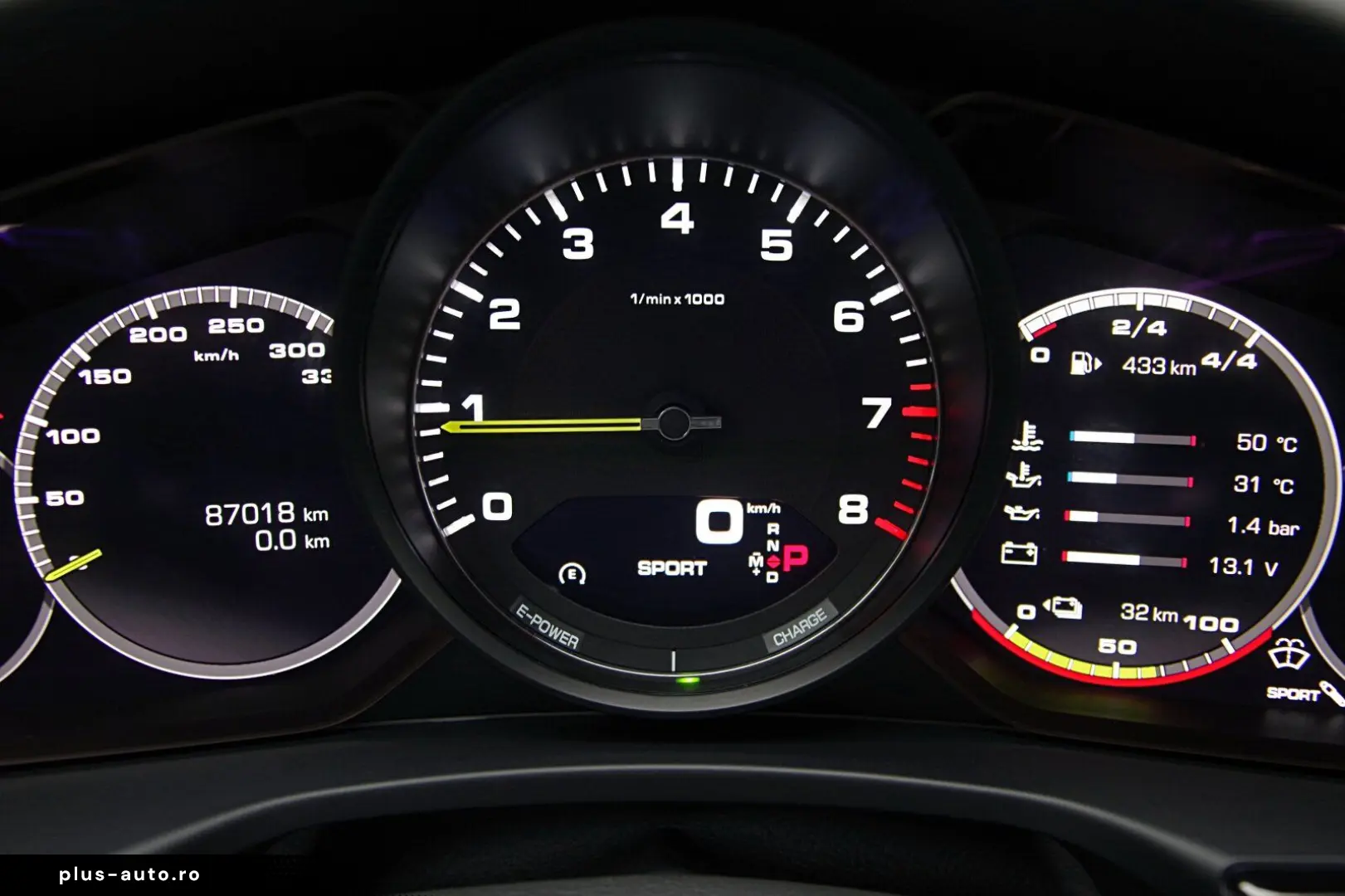 PORSCHE Panamera 4S E-Hybrid InnoDri Pano Approved11 26