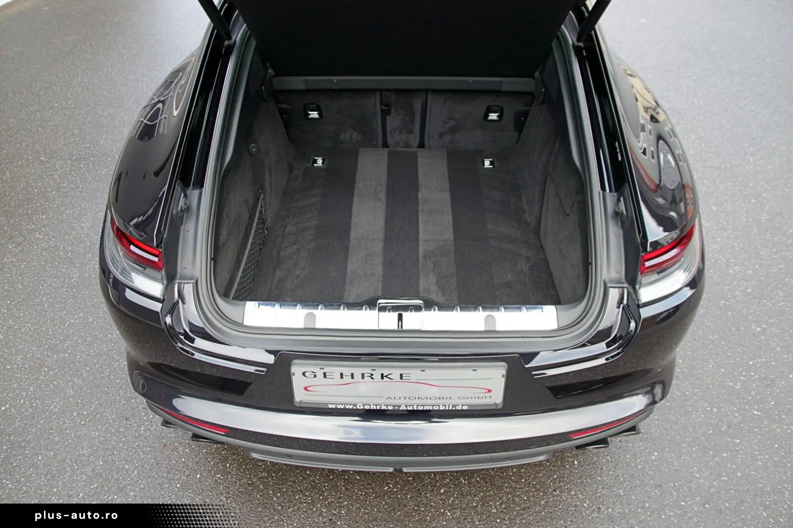 PORSCHE Panamera 4S E-Hybrid InnoDri Pano Approved11 26