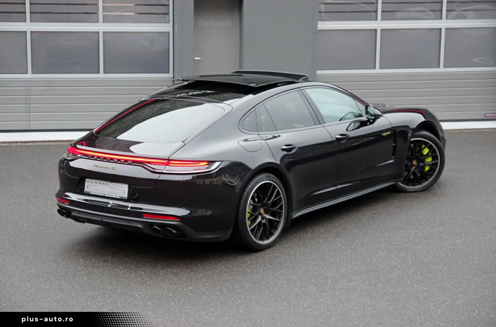 PORSCHE Panamera 4S E-Hybrid InnoDri Pano Approved11 26