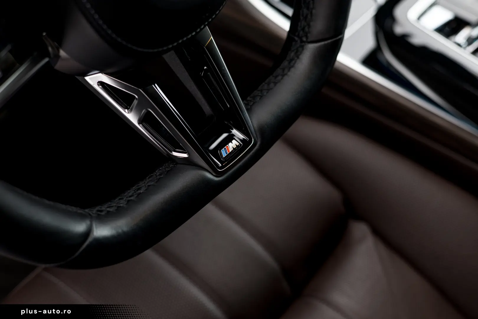 BMW 740d xDrive M Sport Pro  TV  B&W Diamond