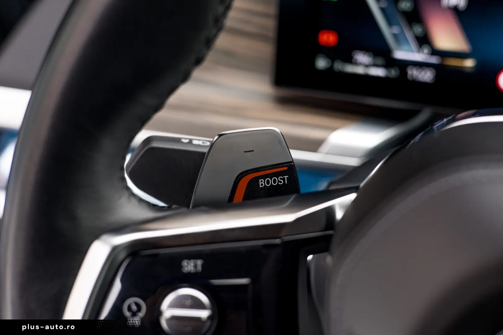 BMW 740d xDrive M Sport Pro  TV  B&W Diamond