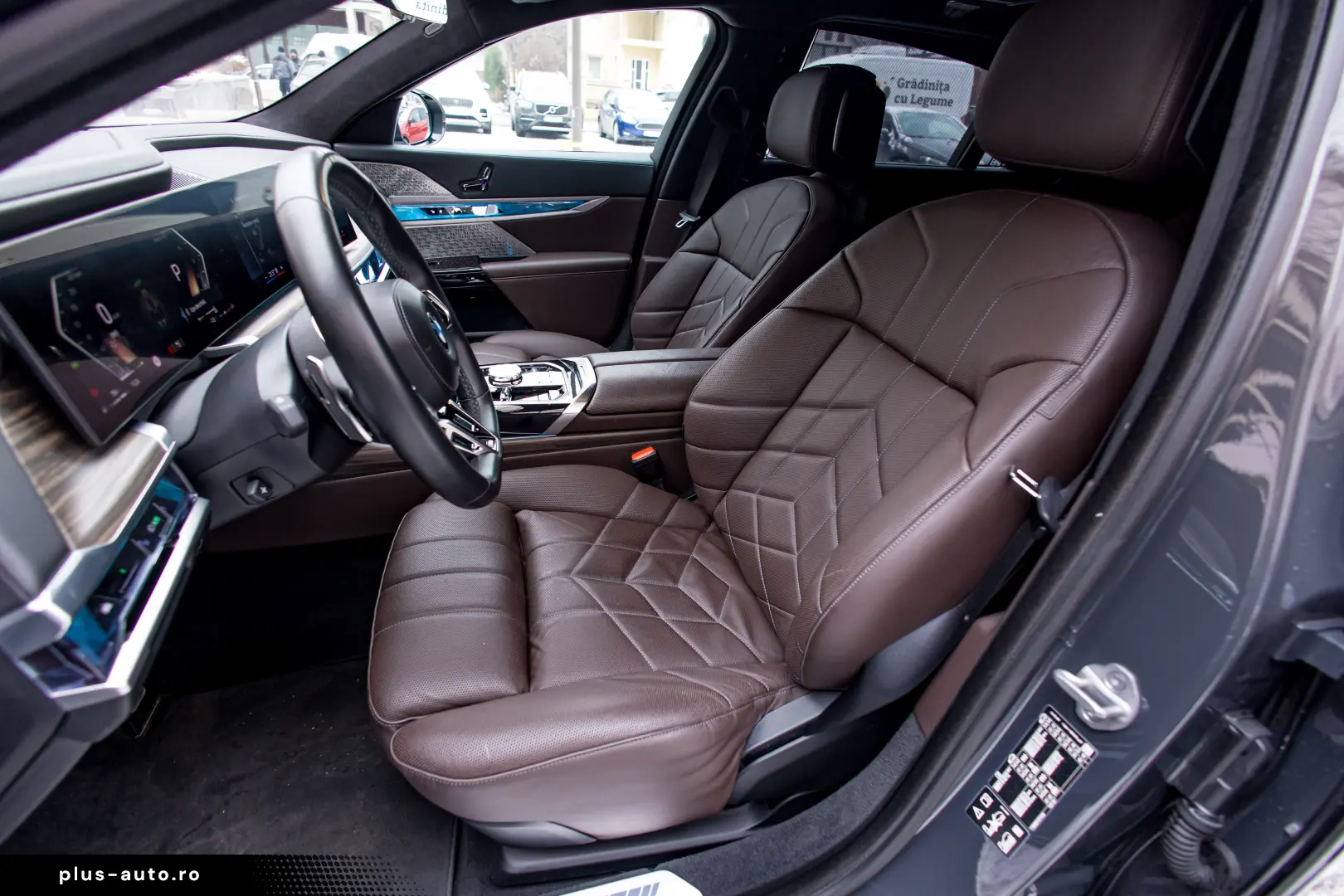 BMW 740d xDrive M Sport Pro  TV  B&W Diamond