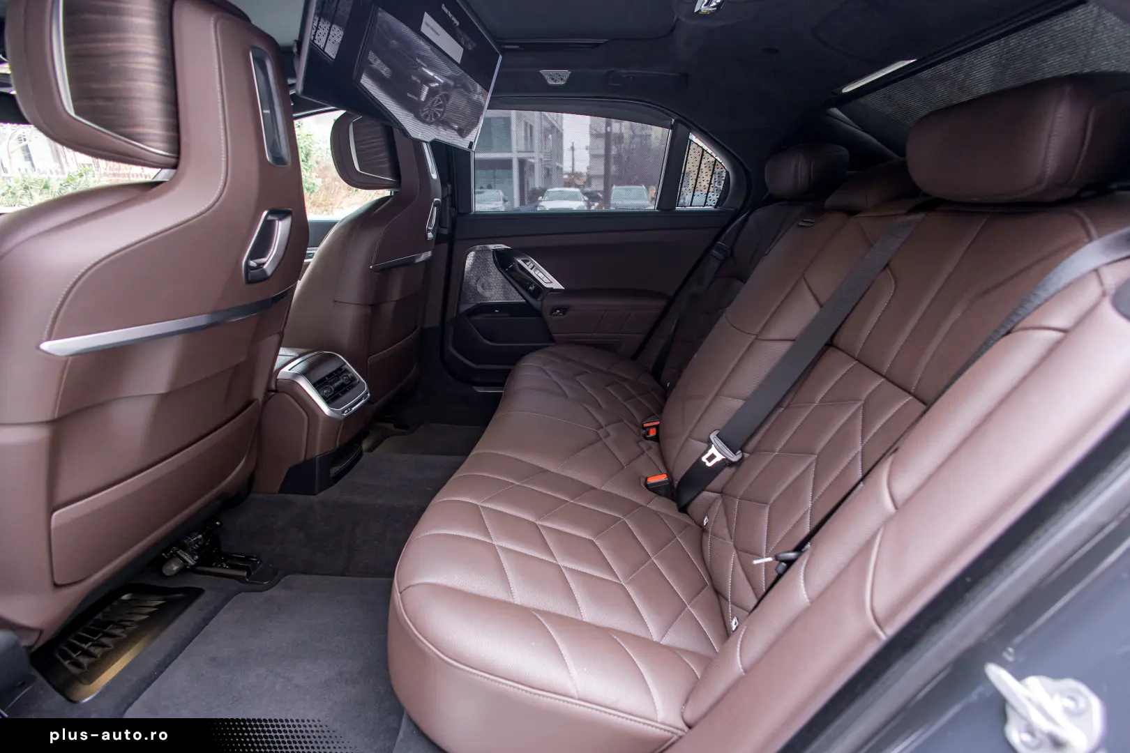 BMW 740d xDrive M Sport Pro  TV  B&W Diamond