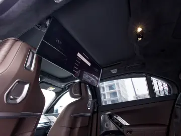 BMW 740d xDrive M Sport Pro  TV  B&W Diamond