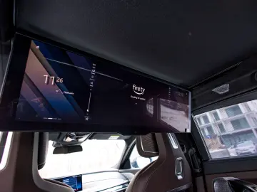 BMW 740d xDrive M Sport Pro  TV  B&W Diamond