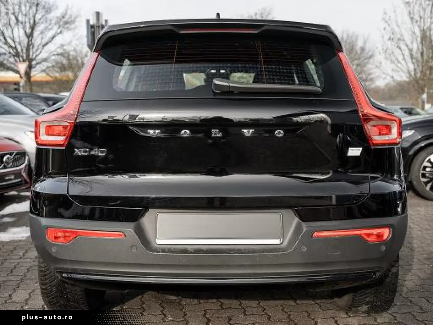 Volvo XC40 Core Recharge