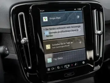 Volvo XC40 Core Recharge