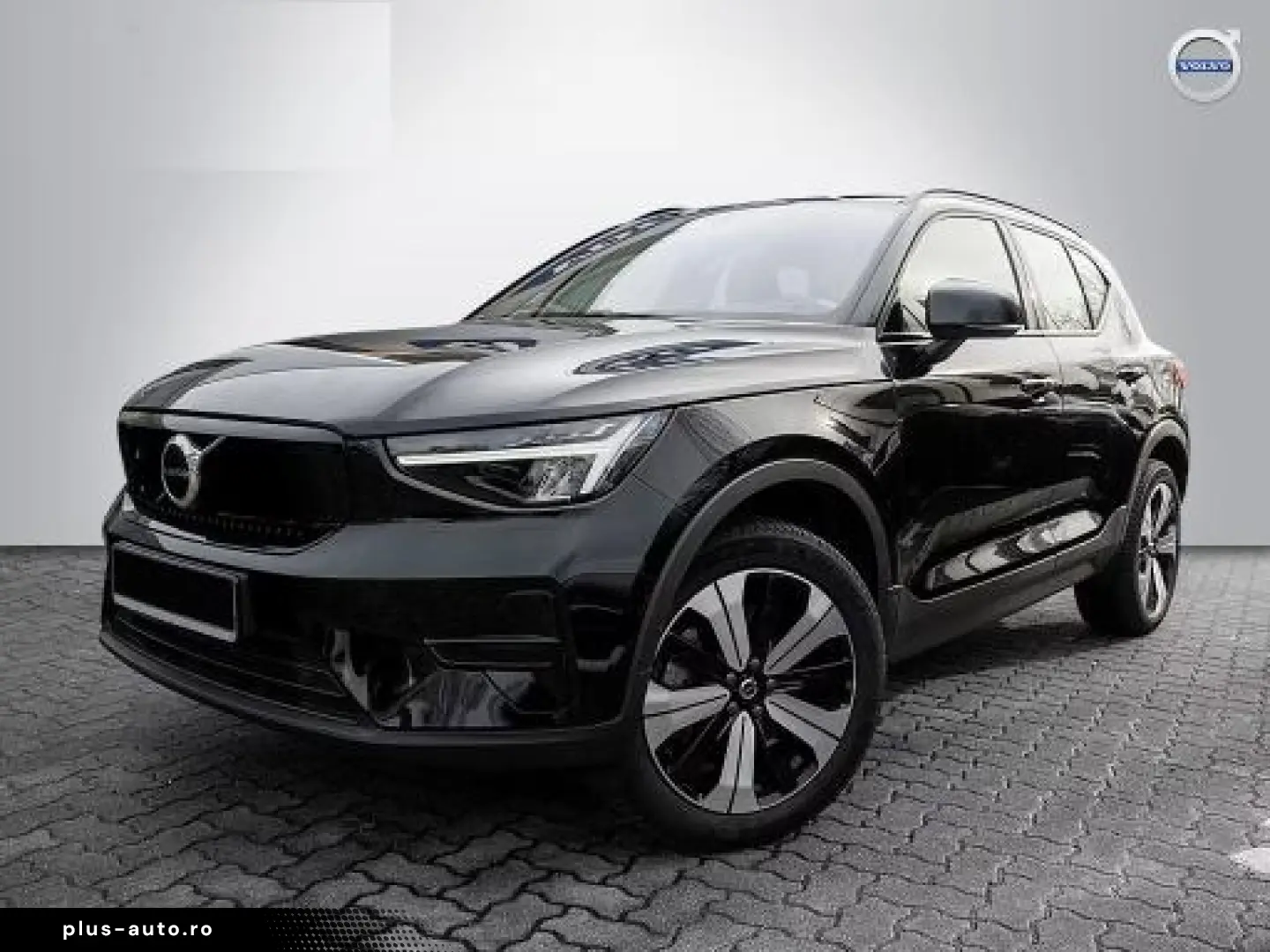 Volvo XC40 Core Recharge