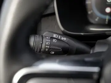 Volvo XC40 Core Recharge