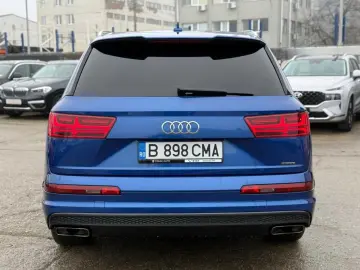 Audi Q7 Gen-4M-2015