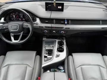 Audi Q7 Gen-4M-2015