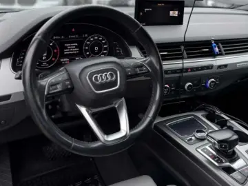 Audi Q7 Gen-4M-2015