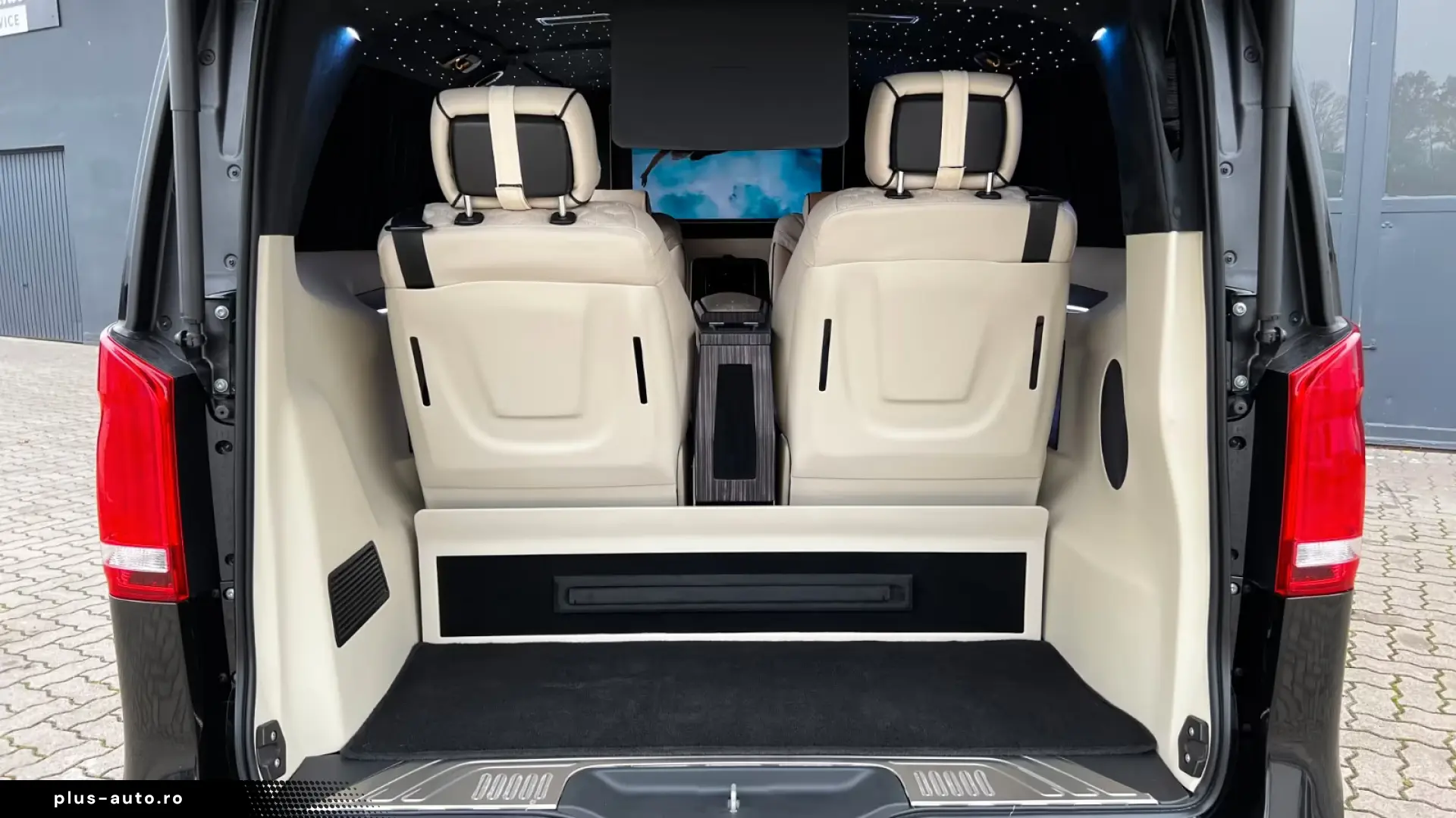 Mercedes-Benz V-300 4MATIC LUXUS