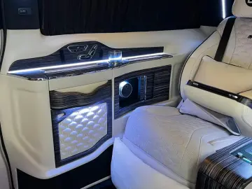 Mercedes-Benz V-300 4MATIC LUXUS