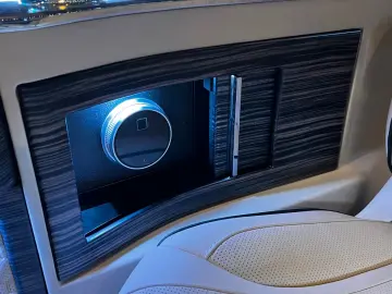 Mercedes-Benz V-300 4MATIC LUXUS