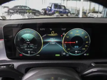 MERCEDES-BENZ CLA 250 e AMG