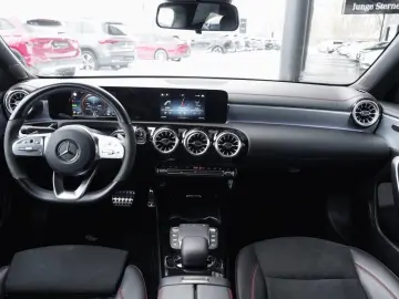 MERCEDES-BENZ CLA 250 e Coupé AMG Night