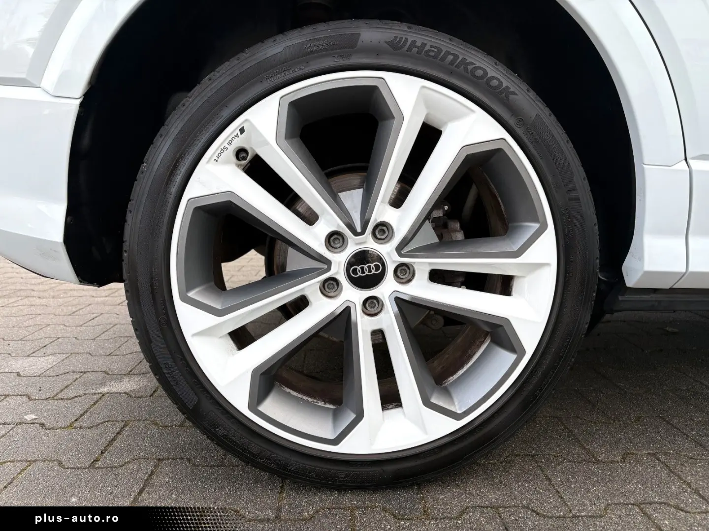 AUDI Q2 40 TFSI QAUTTRO S LINE